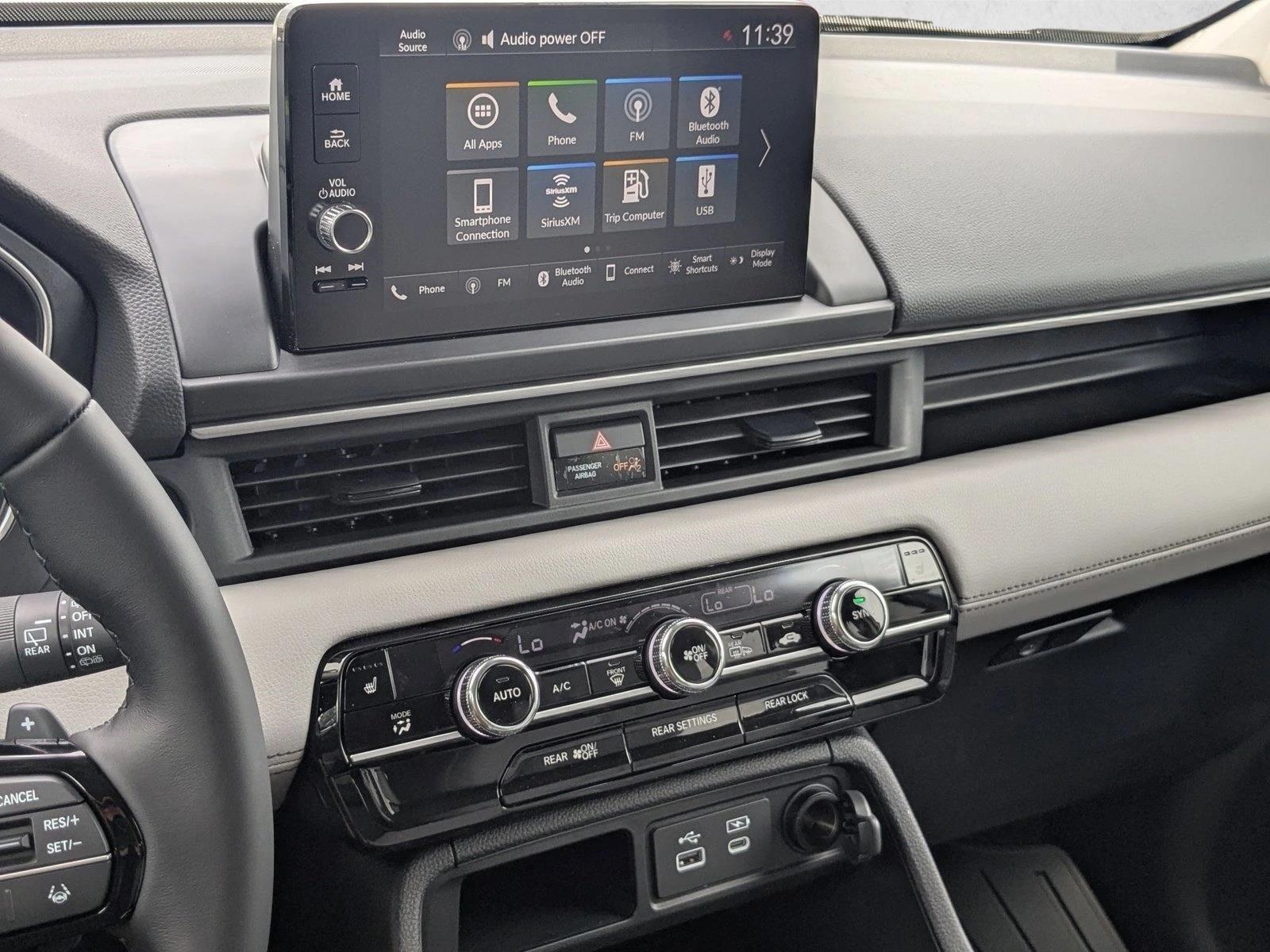 2025 Honda Pilot EX-L - Photo 11