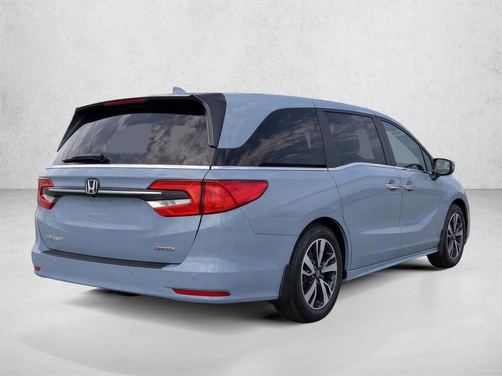 2024 Honda Odyssey Touring - Photo 7