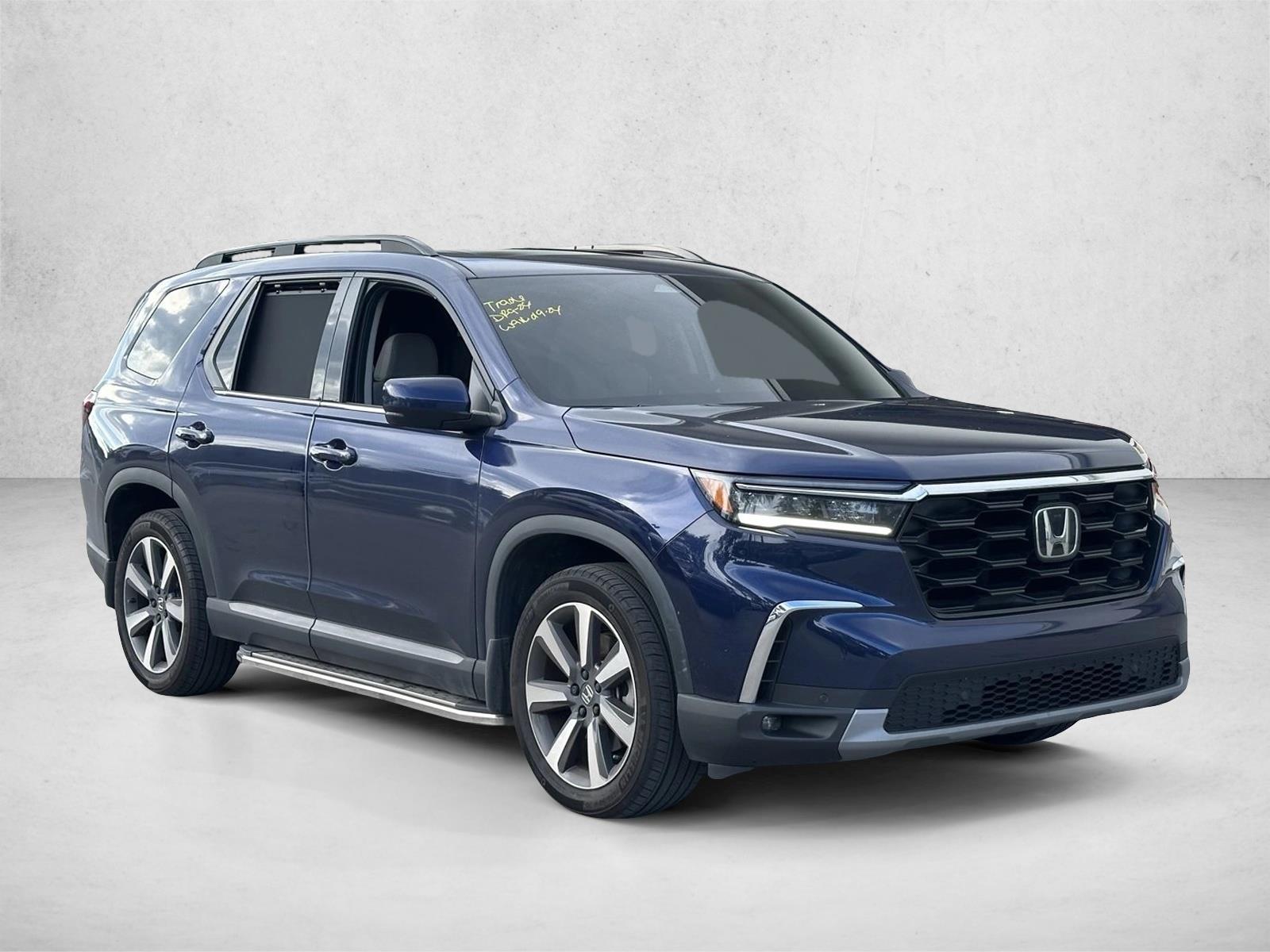 2023 Honda Pilot Touring photo 3