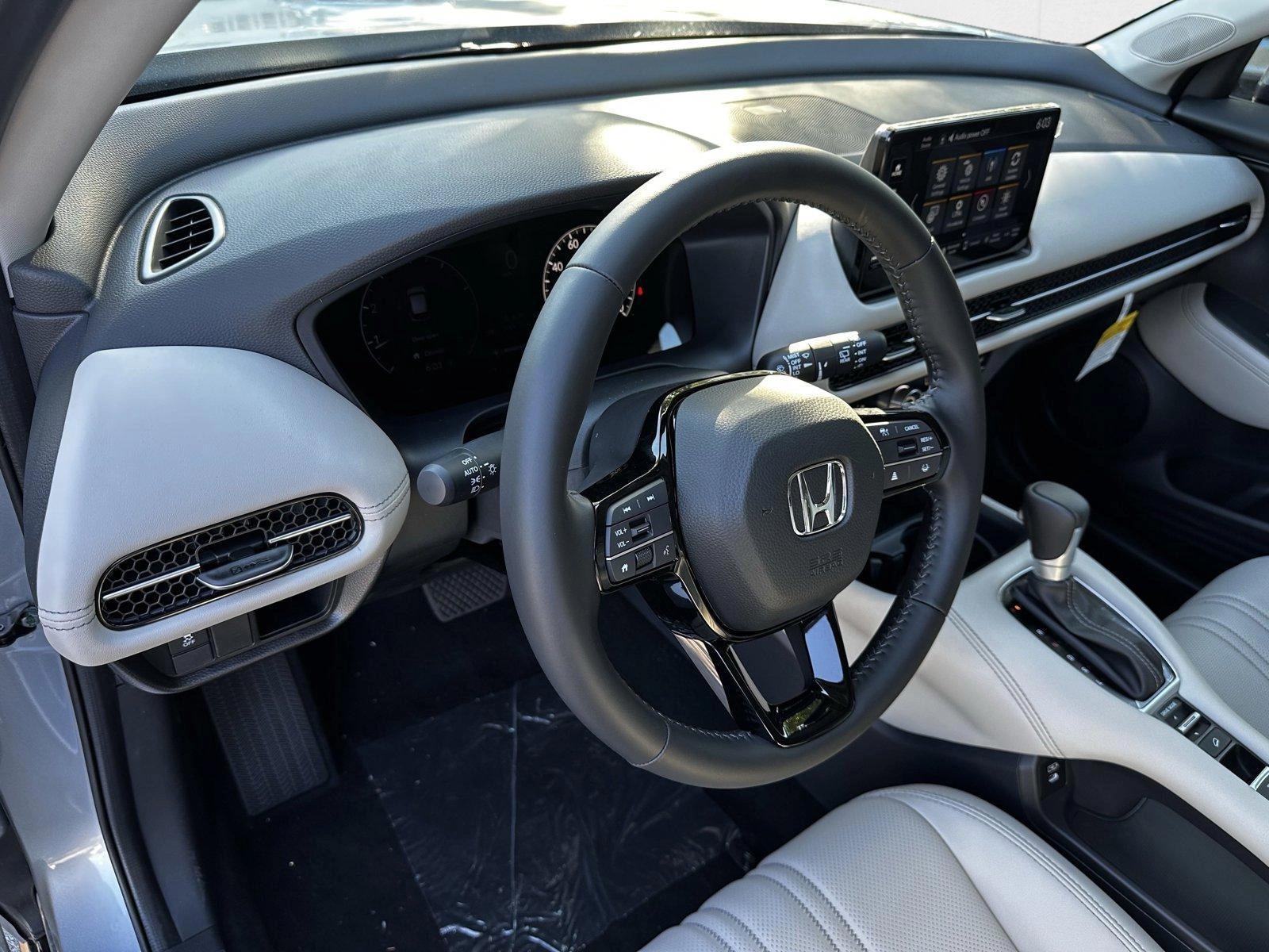 2026 Honda HR-V EX-L photo 3