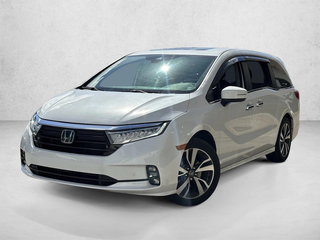 Used 2023 Honda Odyssey Touring Van
