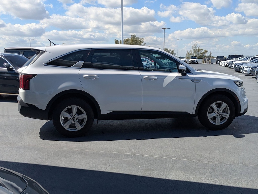 Used 2023 Kia Sorento LX SUV