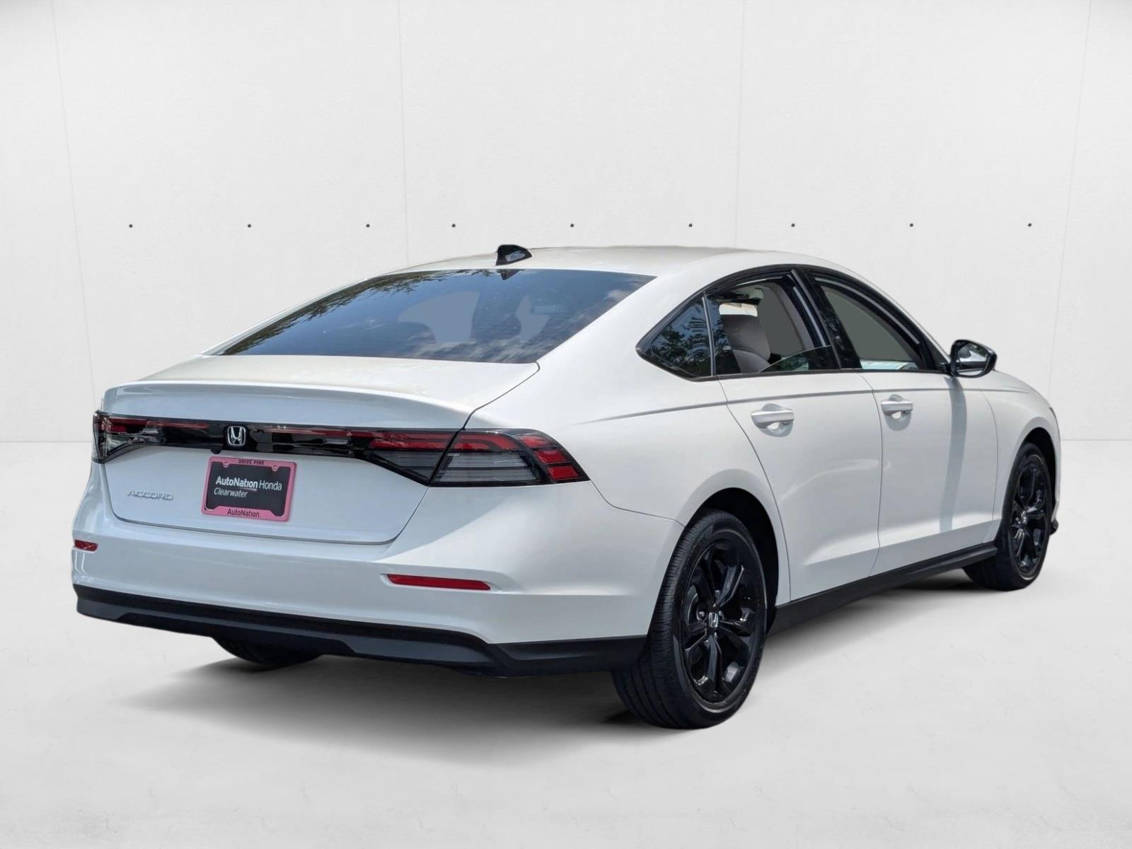 2025 Honda Accord SE photo 2