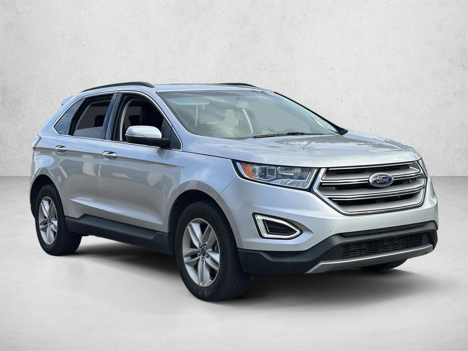2017 Ford Edge SEL photo 3