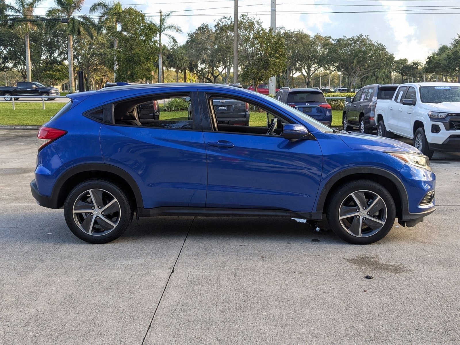 2022 Honda HR-V EX photo 3