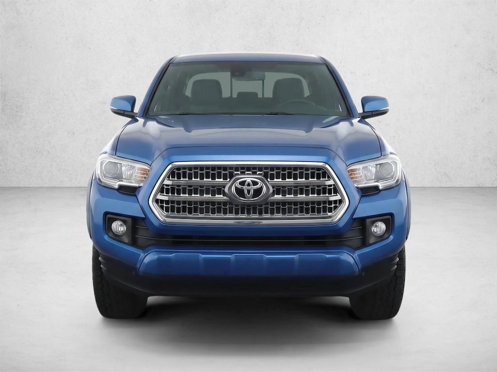 Used 2017 Toyota Tacoma SR5 V6 Truck Access Cab