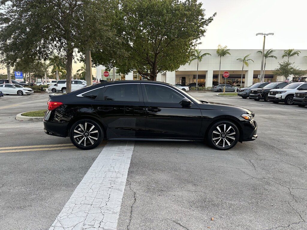 Used 2024 Honda Civic EX Sedan
