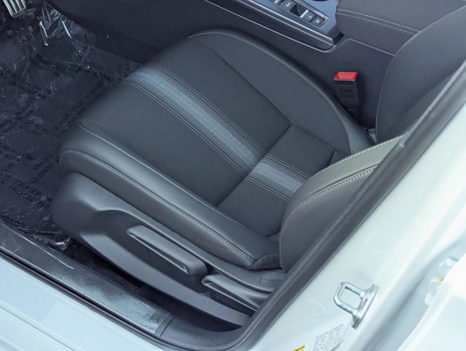 2026 Honda Civic Sport photo 4