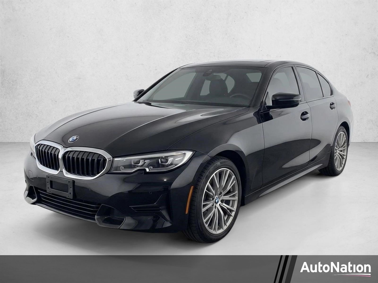 2023 BMW 3 Series 330i Sedan's photo