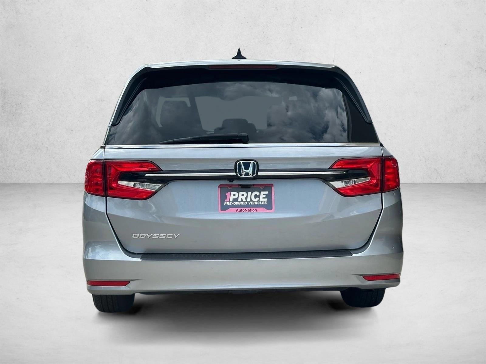2024 Honda Odyssey EX-L - Photo 6