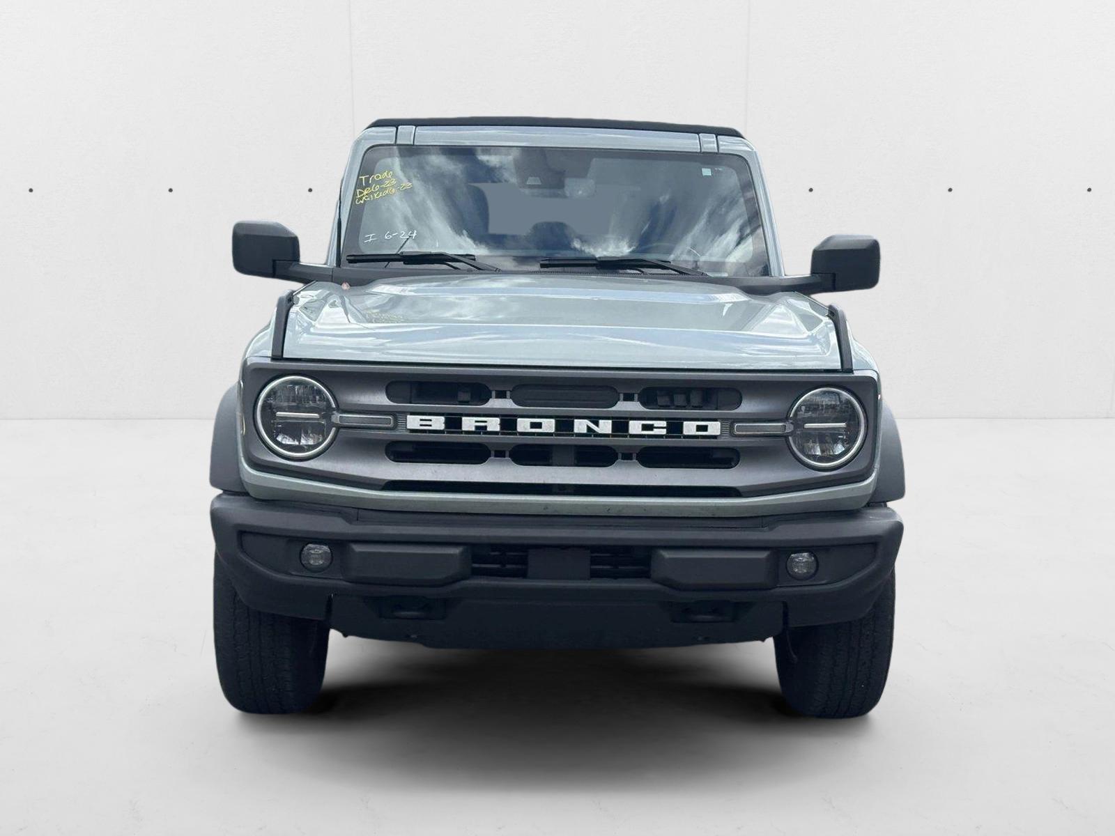 2023 Ford Bronco Big Bend photo 2