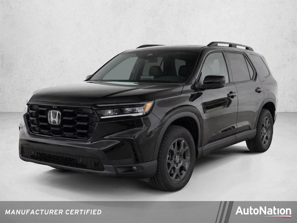 Certified 2025 Honda Pilot TrailSport SUV