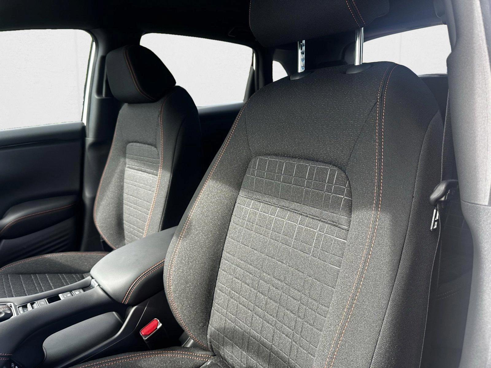 2026 Honda HR-V Sport photo 4