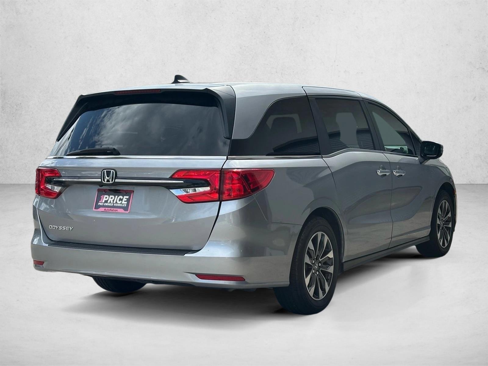 2024 Honda Odyssey EX-L - Photo 5