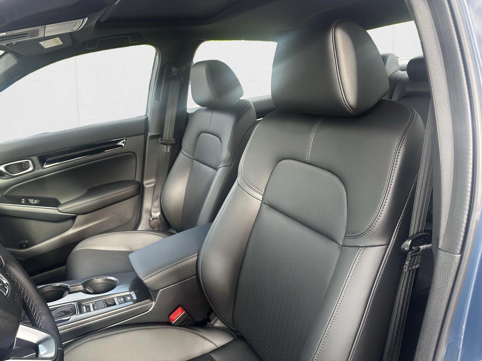 2025 Honda Civic Hybrid Sport Touring photo 4