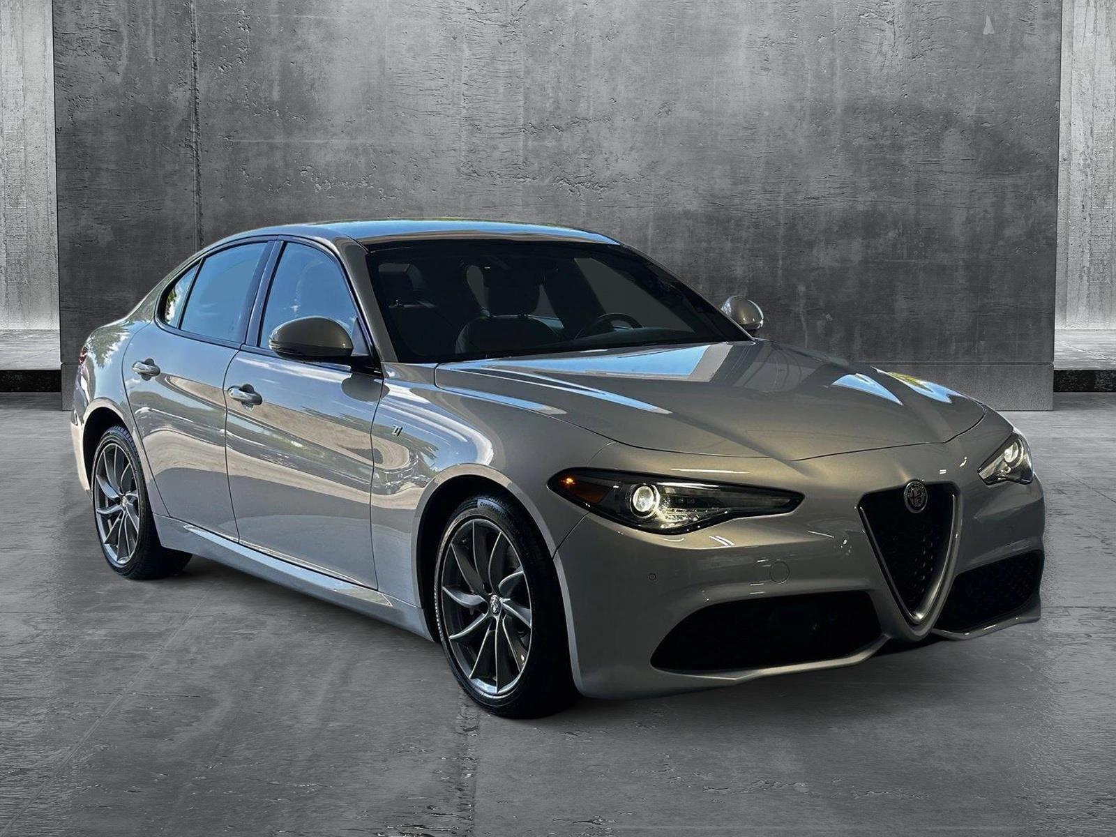 2023 Alfa Romeo Giulia Ti photo 3