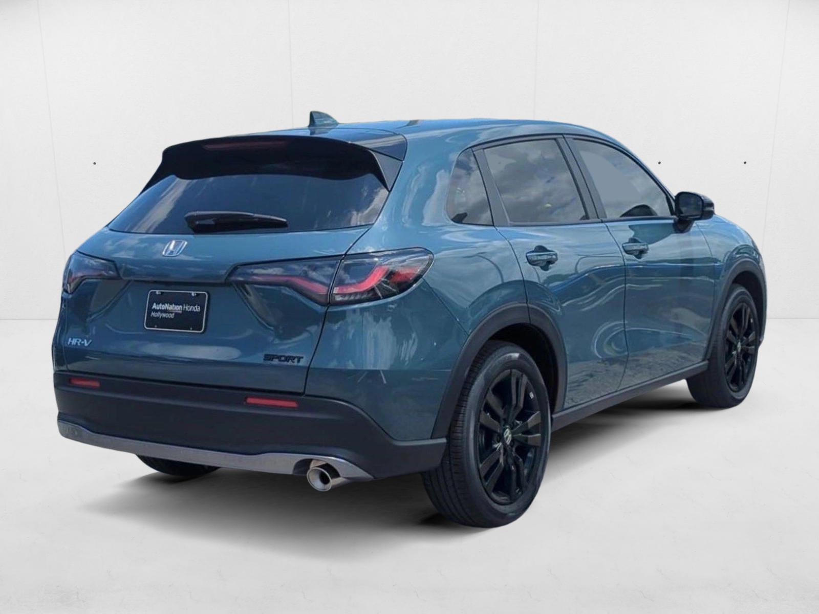 2026 Honda HR-V Sport photo 2