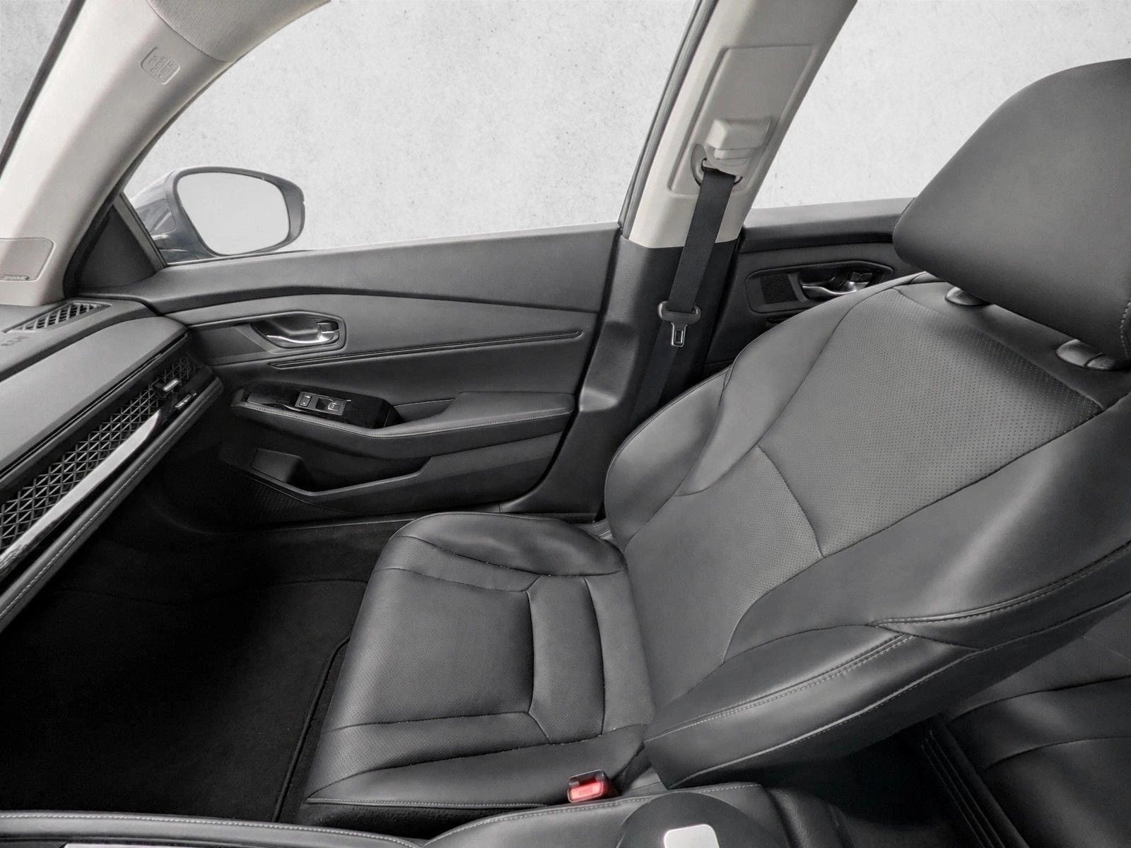 2023 Honda Accord Hybrid Touring - Photo 19