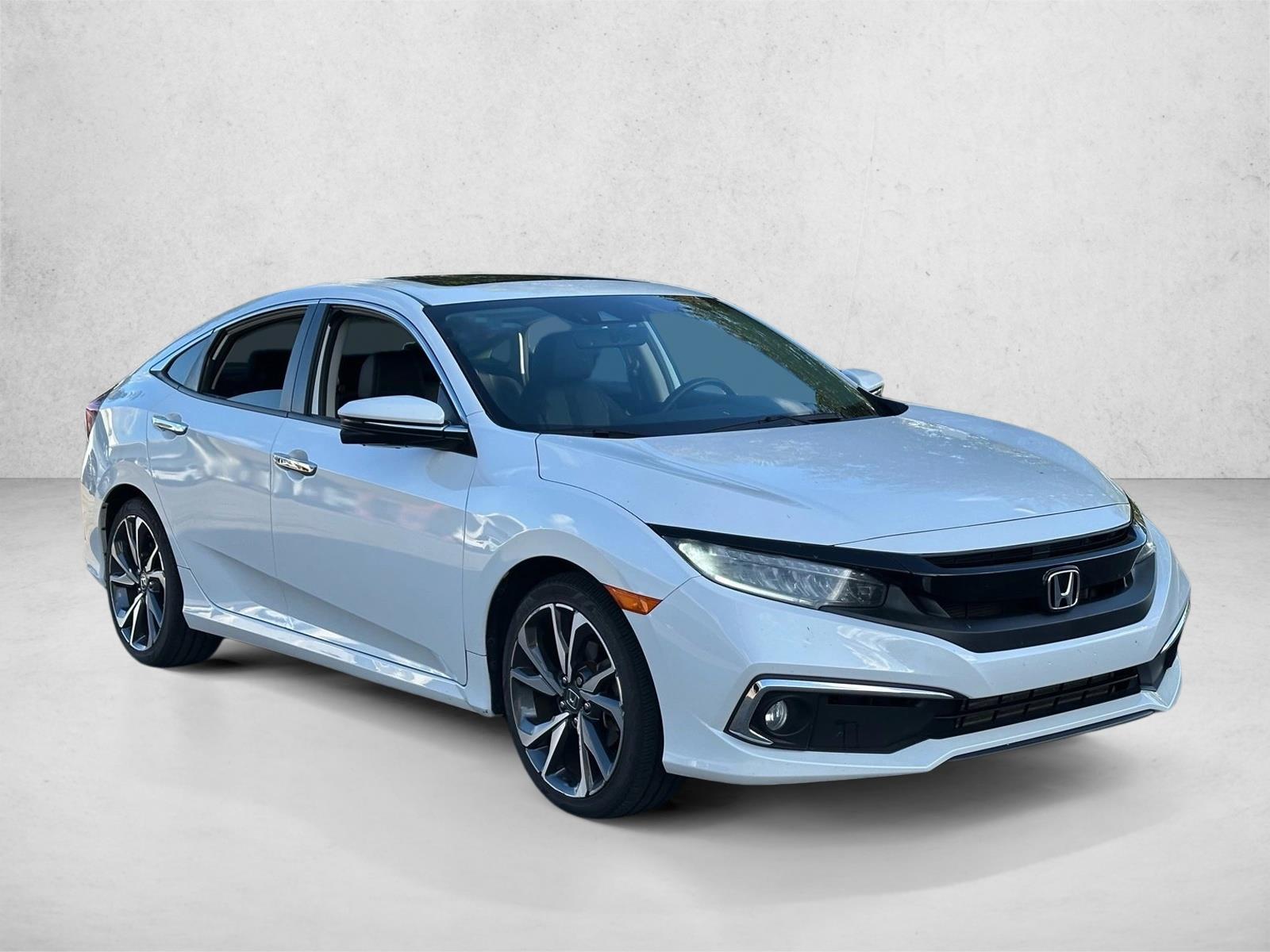 2021 Honda Civic Touring photo 3