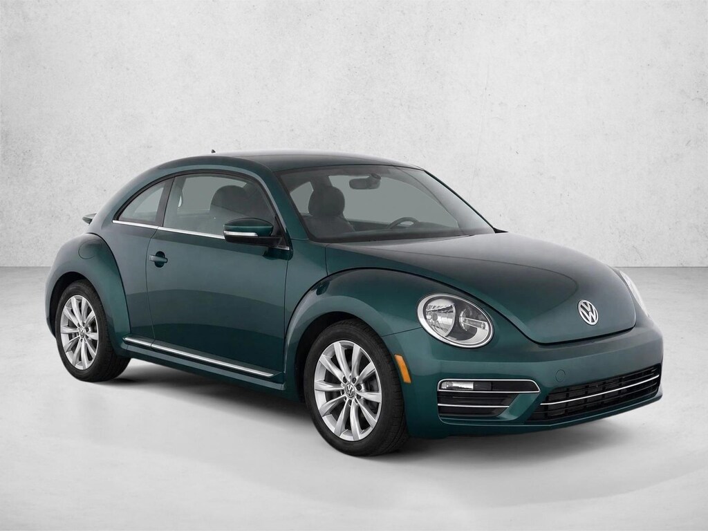 Used 2018 Volkswagen Beetle 2.0T SE Hatchback