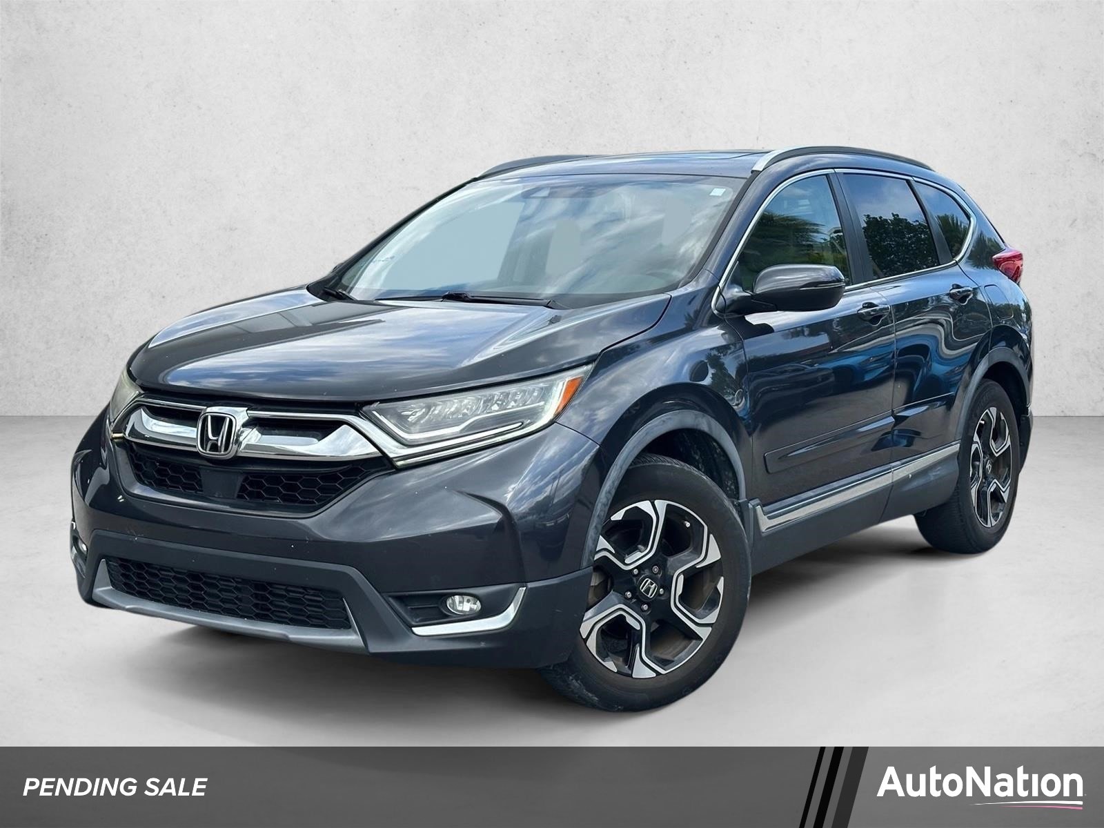 2017 Honda CR-V Touring 2WD's photo