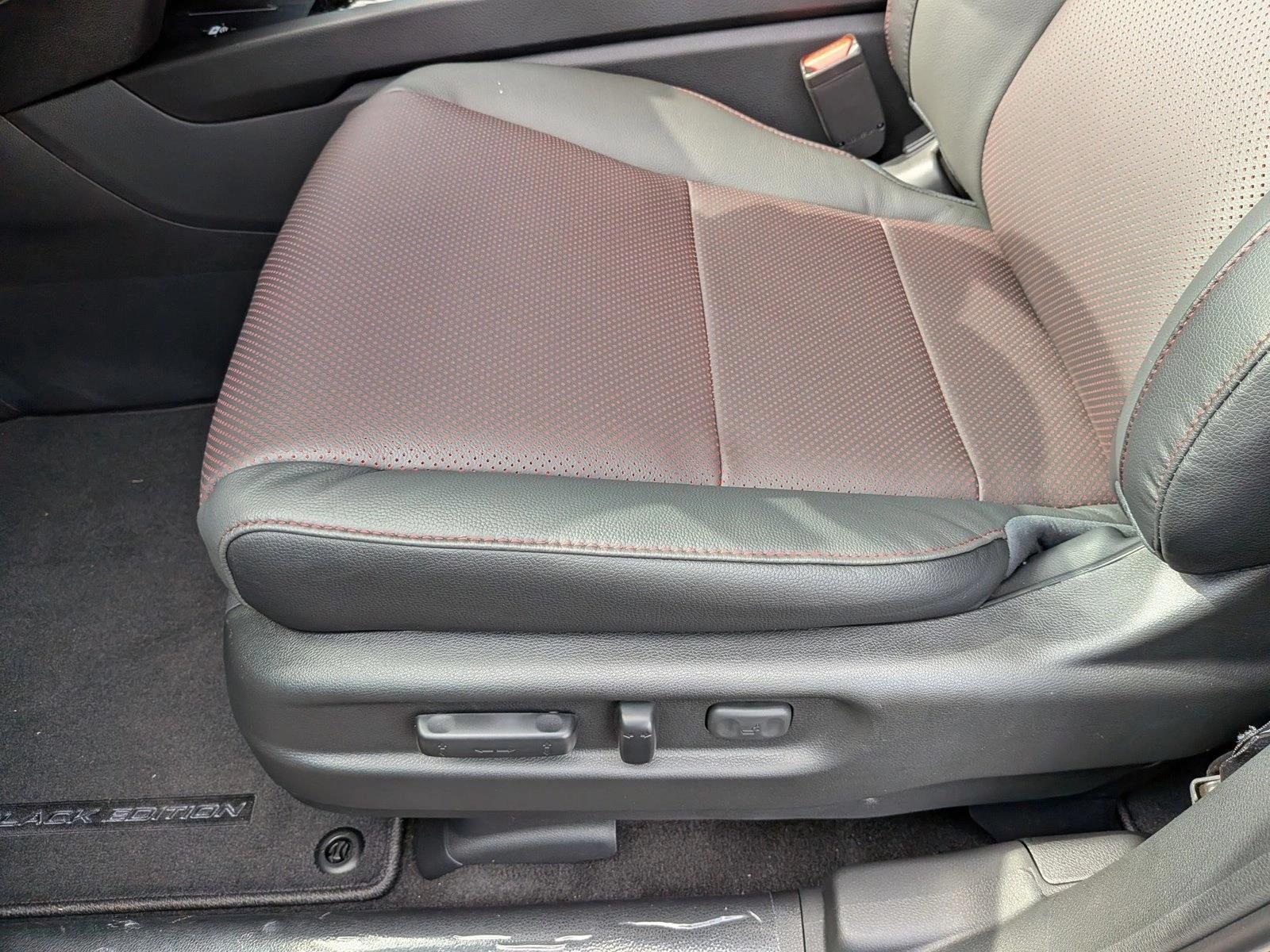 2026 Honda Ridgeline Black Edition photo 4