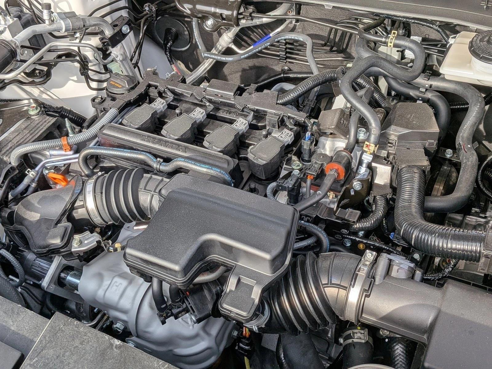 2026 Honda CR-V LX - Photo 16