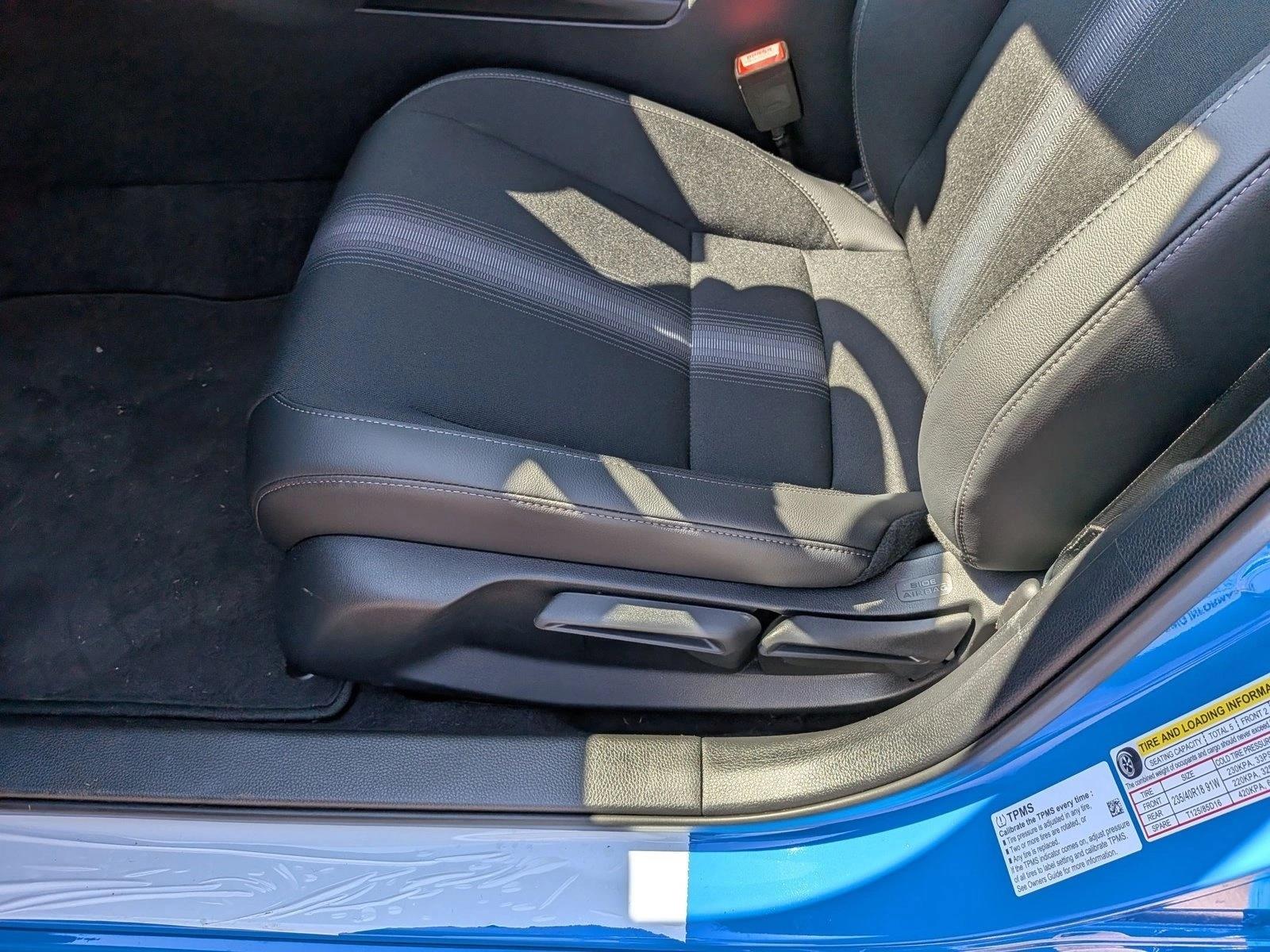 2026 Honda Civic Sport Hatchback photo 3