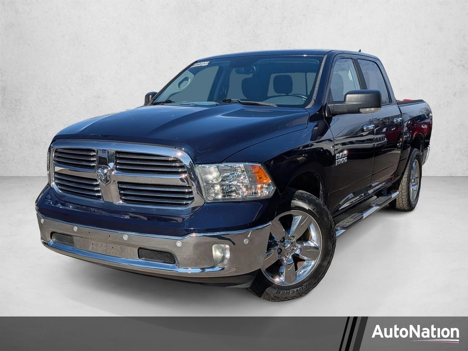 2018 RAM 1500 Big Horn 4x4 Crew Cab 5'7's photo