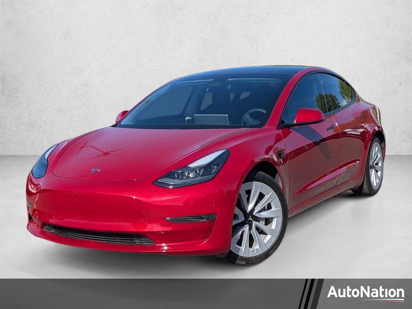 2021 Tesla Model 3 Standard Range Plus's photo