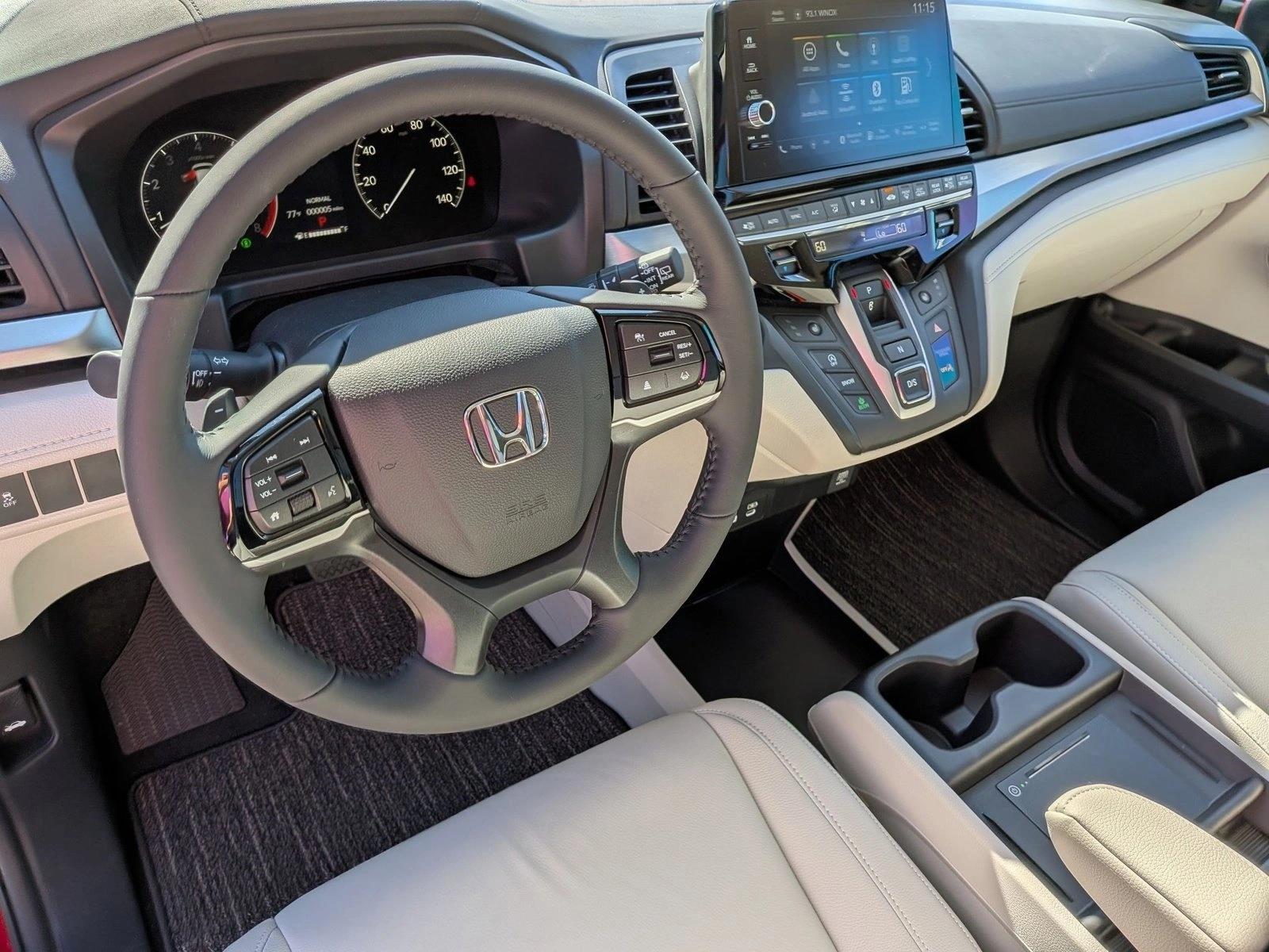 2026 Honda Odyssey EX-L photo 3