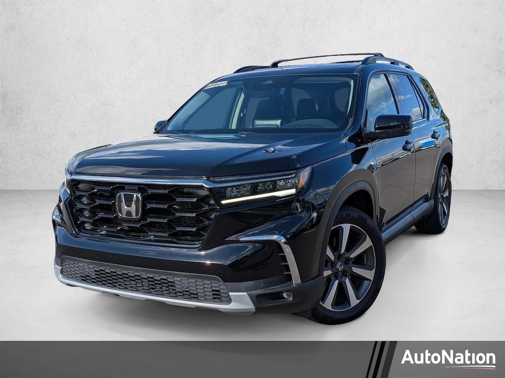Used 2023 Honda Pilot Touring SUV