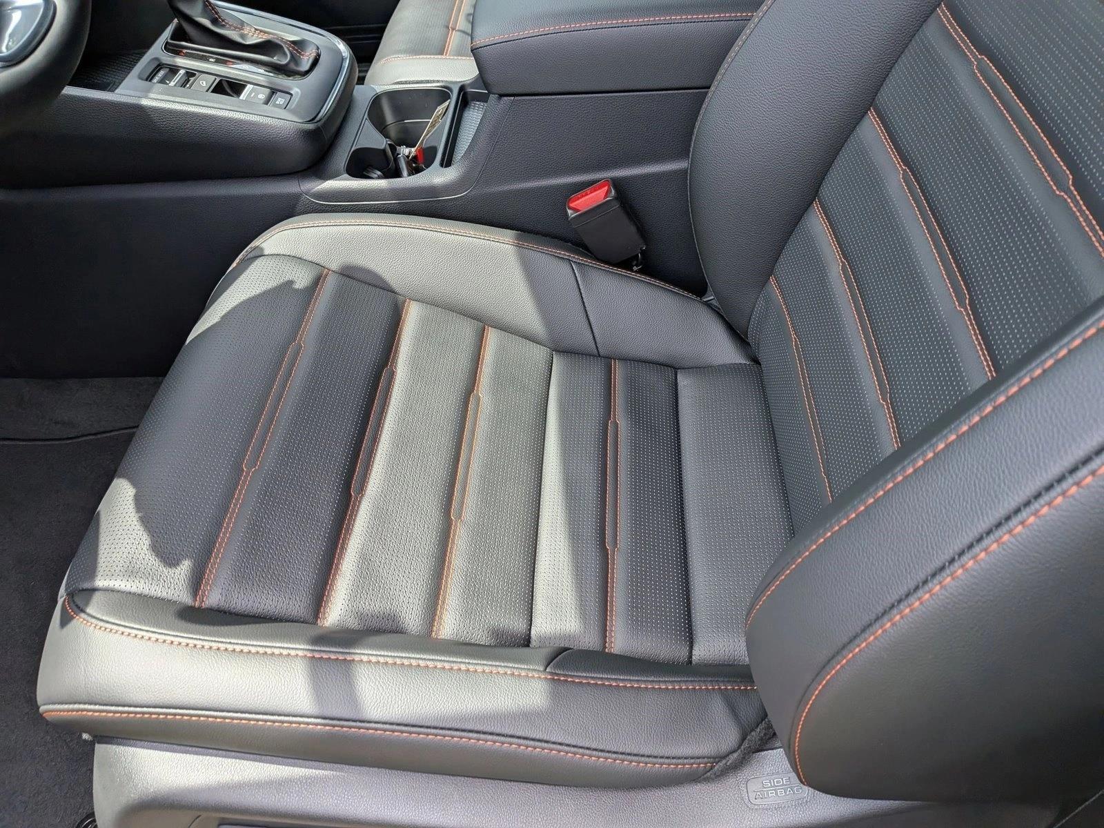 2026 Honda CR-V Hybrid Sport-L photo 4