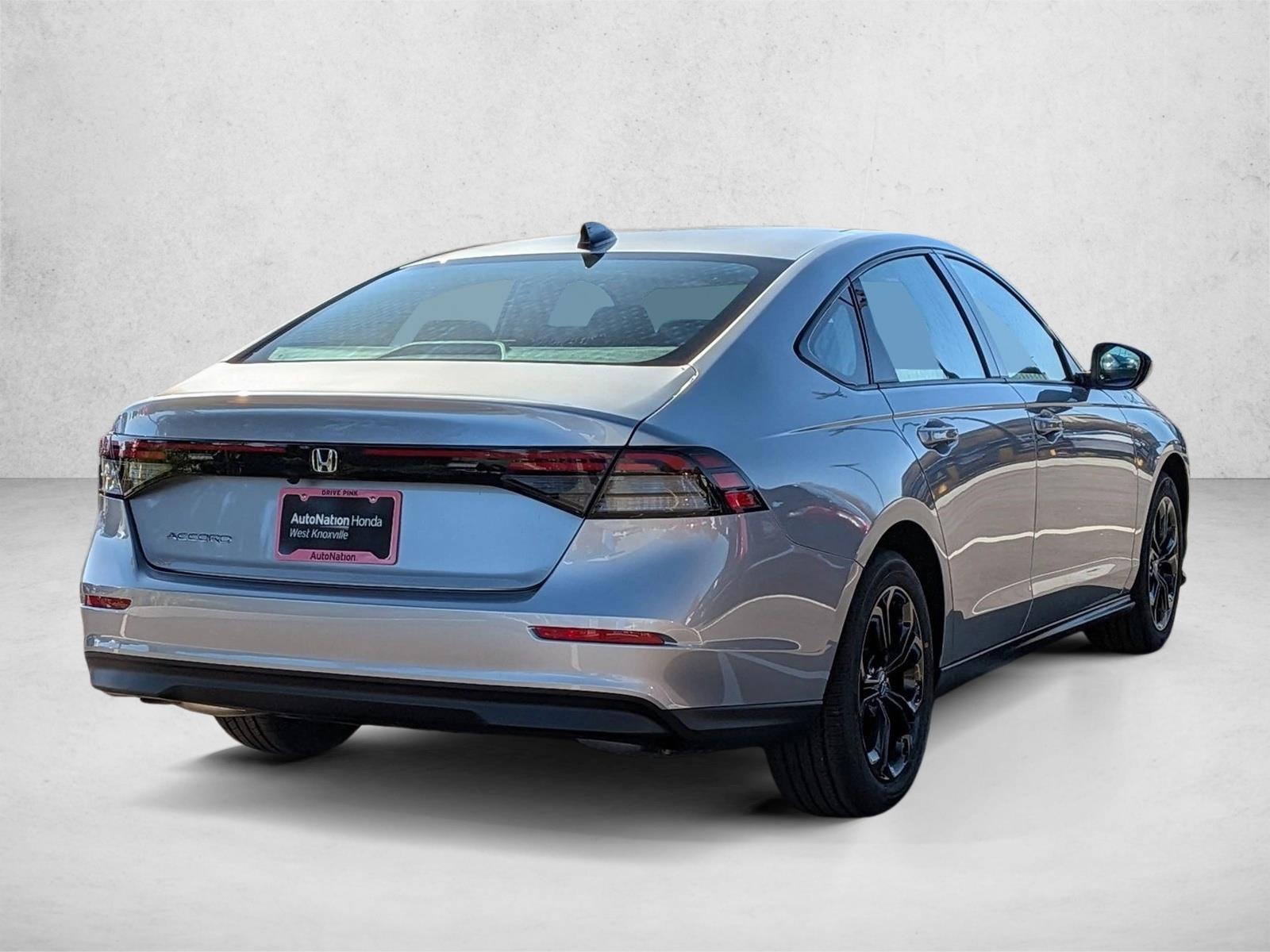 2025 Honda Accord SE photo 2