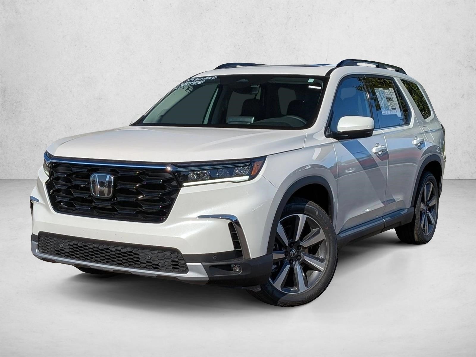 2025 Honda Pilot Touring's photo