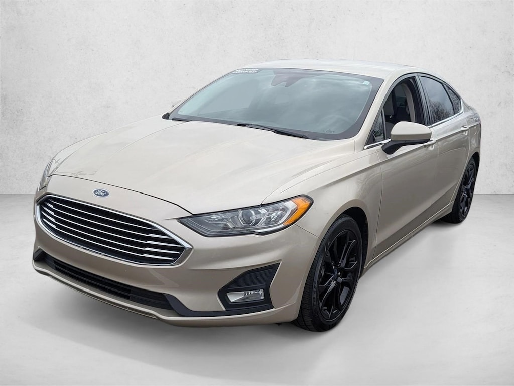 Used 2019 Ford Fusion SE Sedan