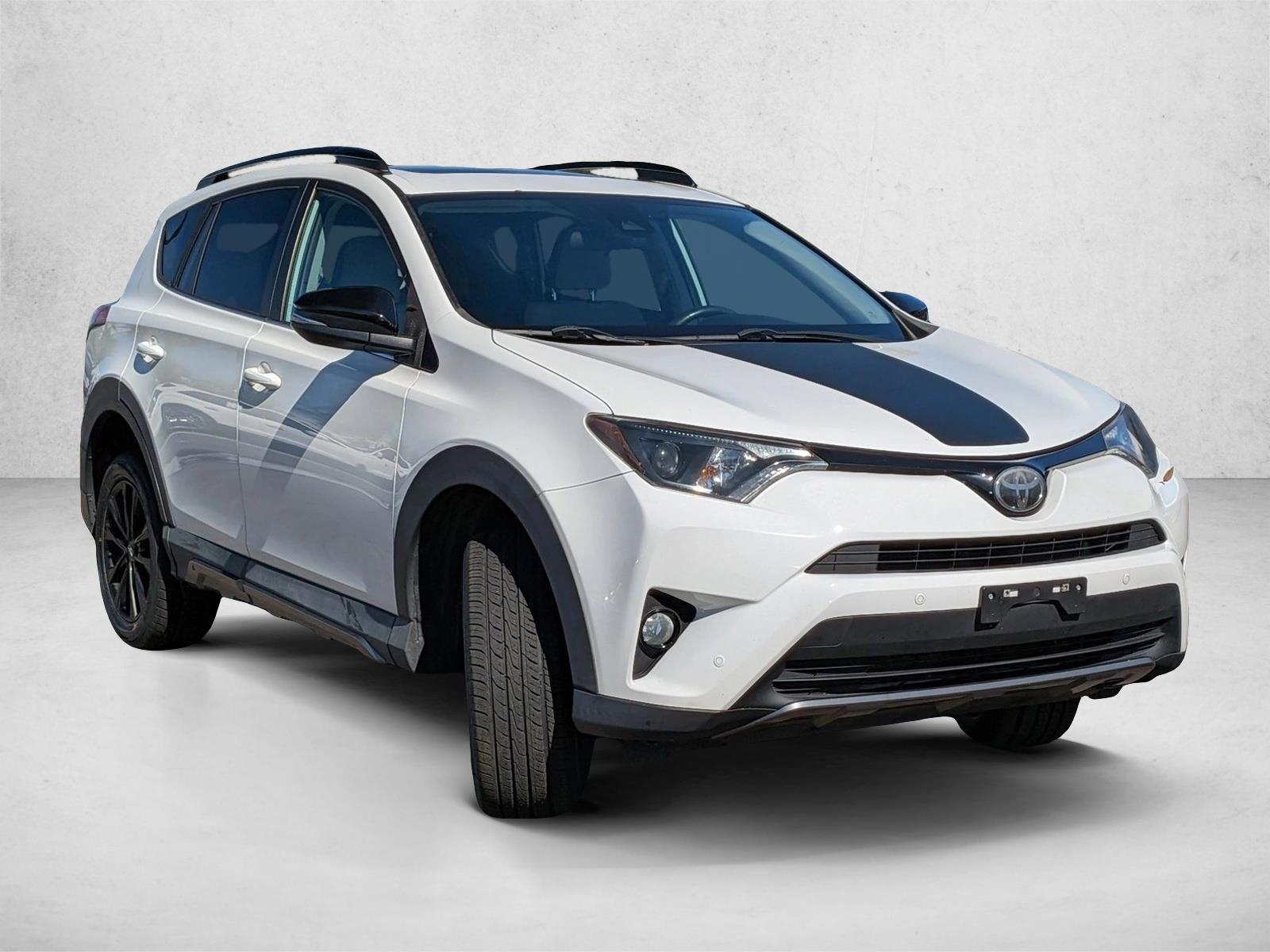 2018 Toyota RAV4 Adventure photo 3