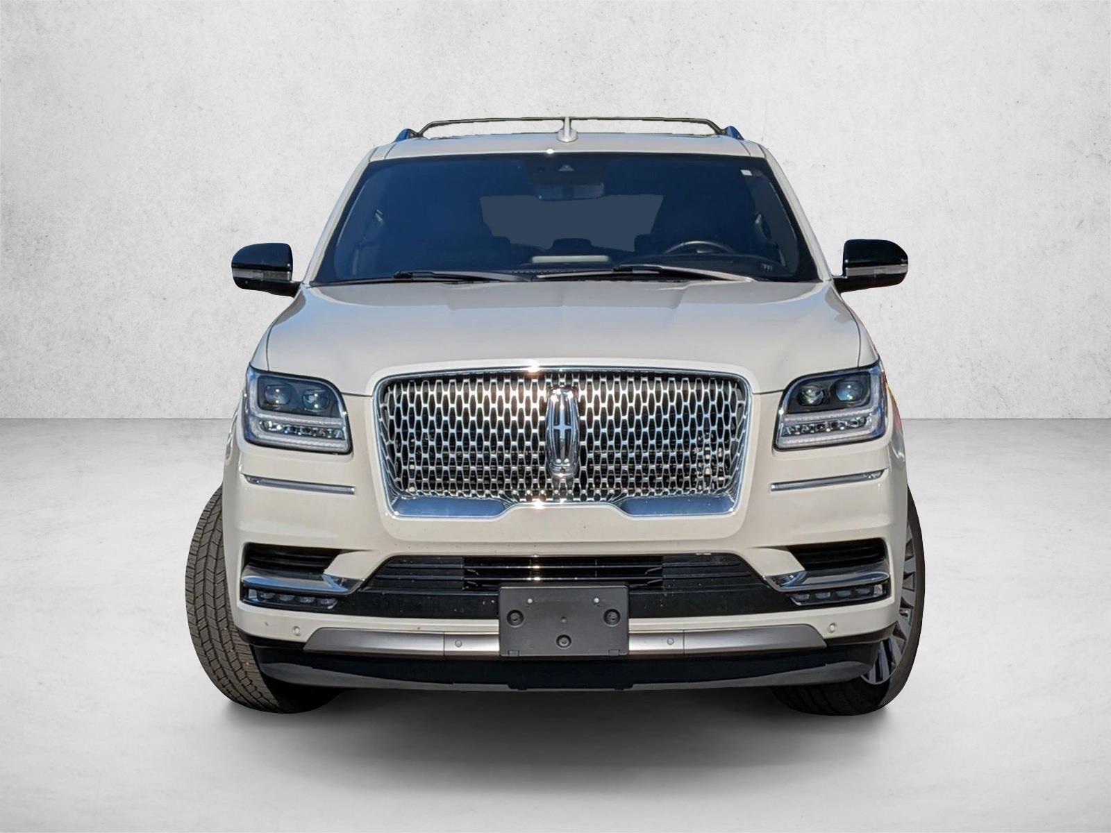 2019 Lincoln Navigator Reserve photo 2
