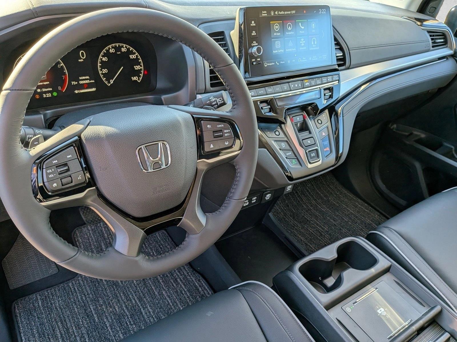 2026 Honda Odyssey Touring photo 3