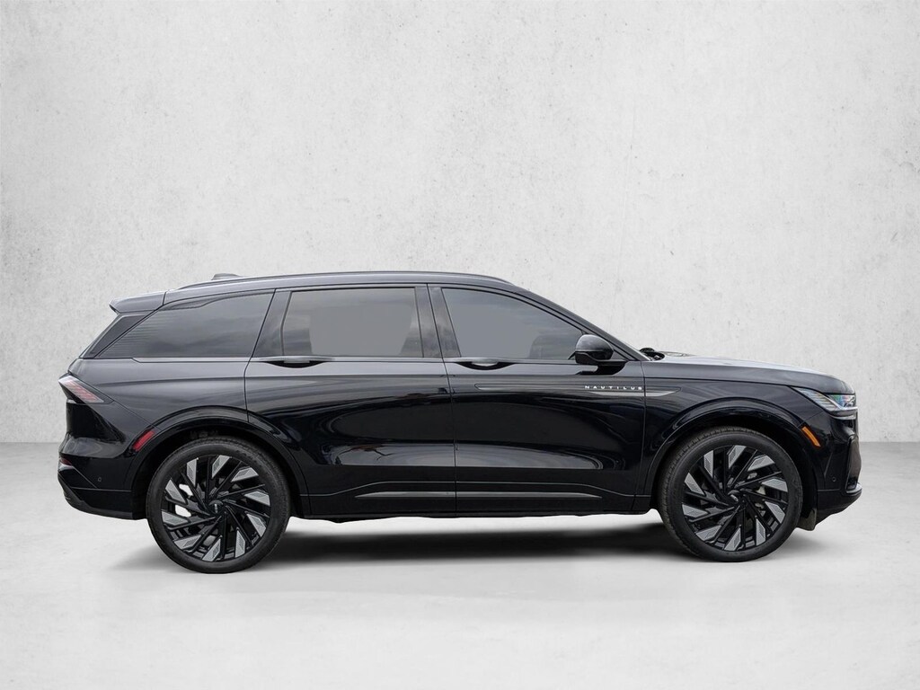 Used 2024 Lincoln Nautilus Reserve SUV
