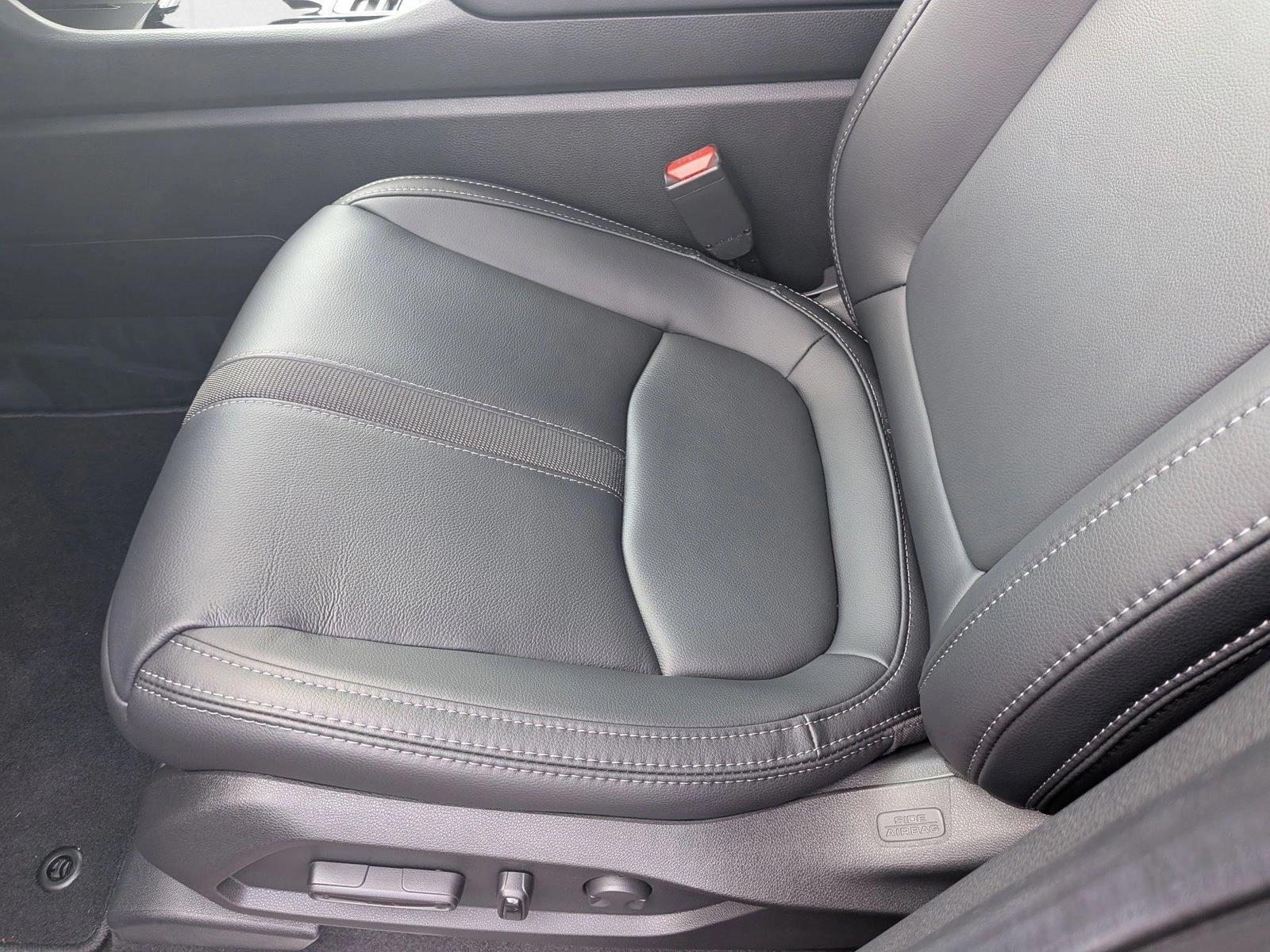 2025 Honda Pilot Touring photo 4