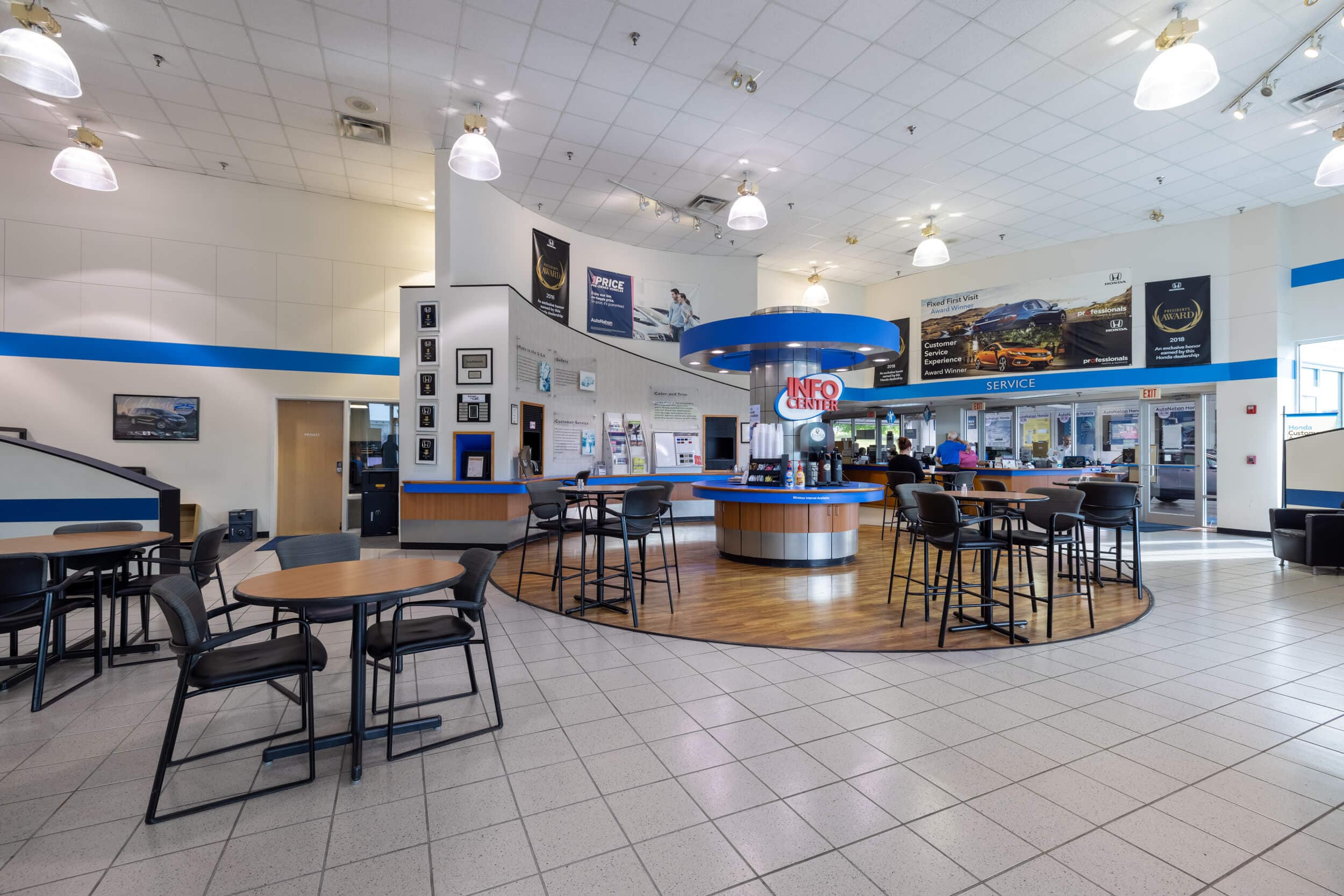 Interior 
view of the finance center at [Dealership Name]