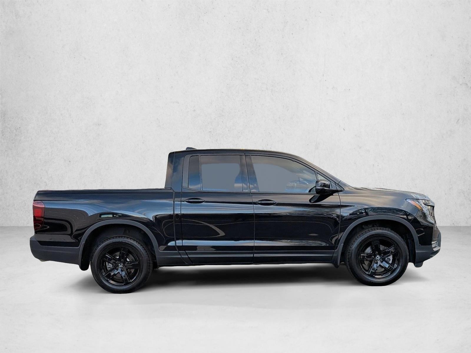 2023 Honda Ridgeline Black Edition photo 4