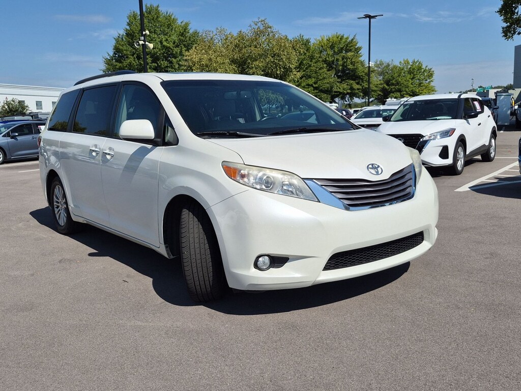 Used 2015 Toyota Sienna XLE Van