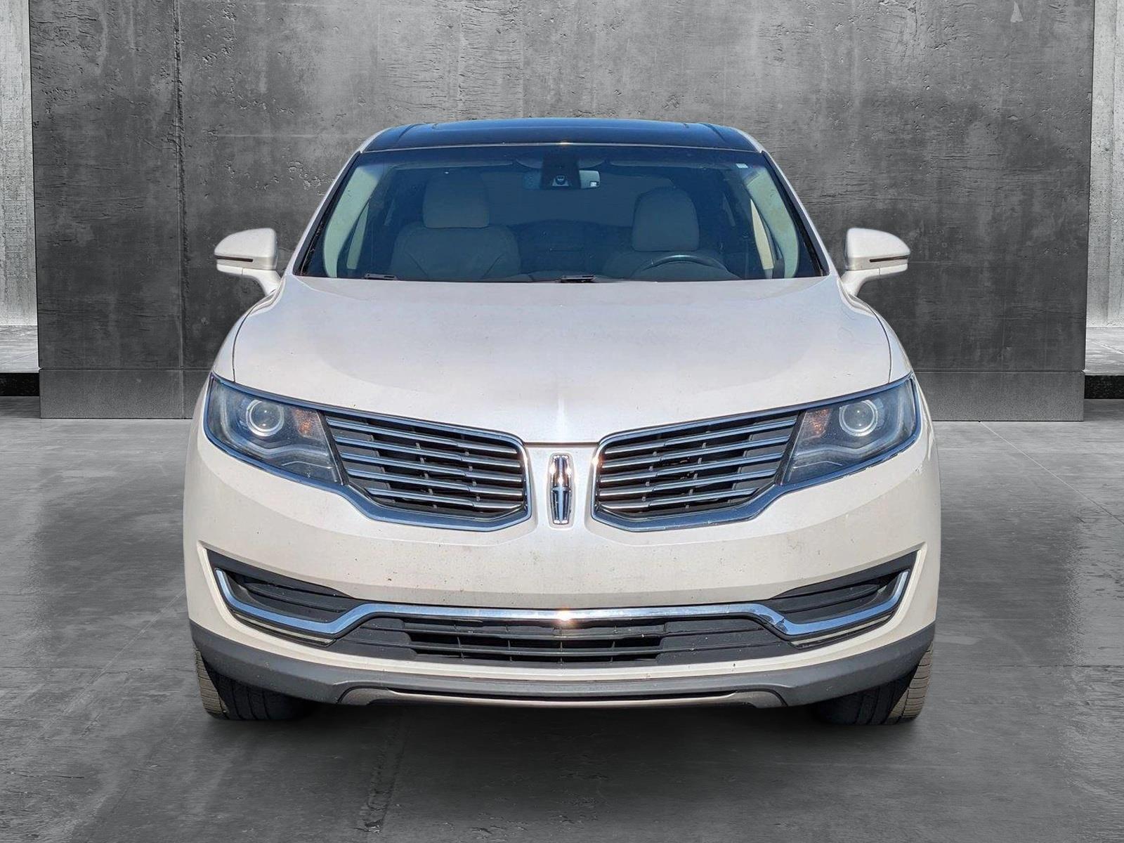2016 Lincoln MKX Reserve photo 2