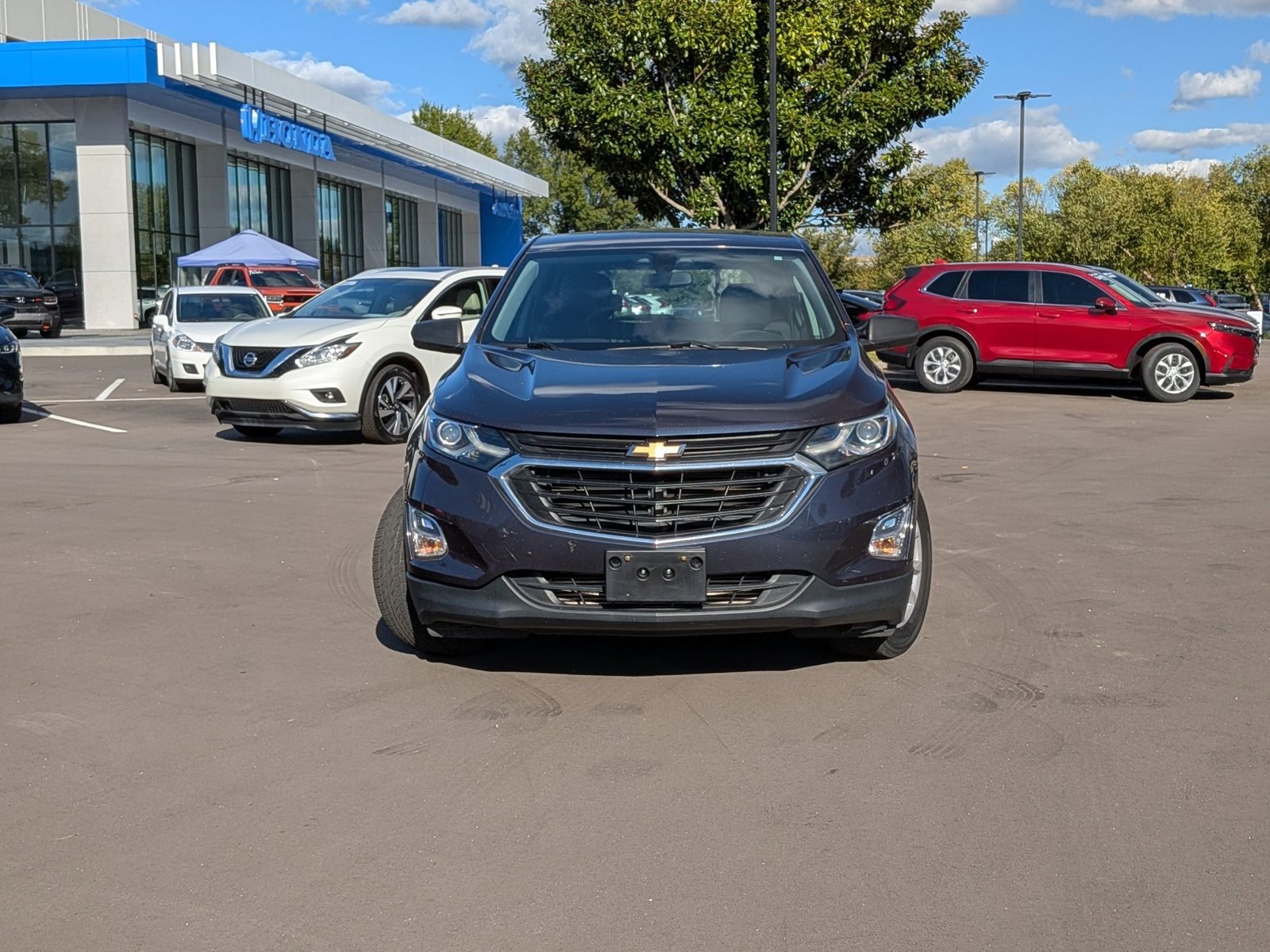 2018 Chevrolet Equinox LS photo 2
