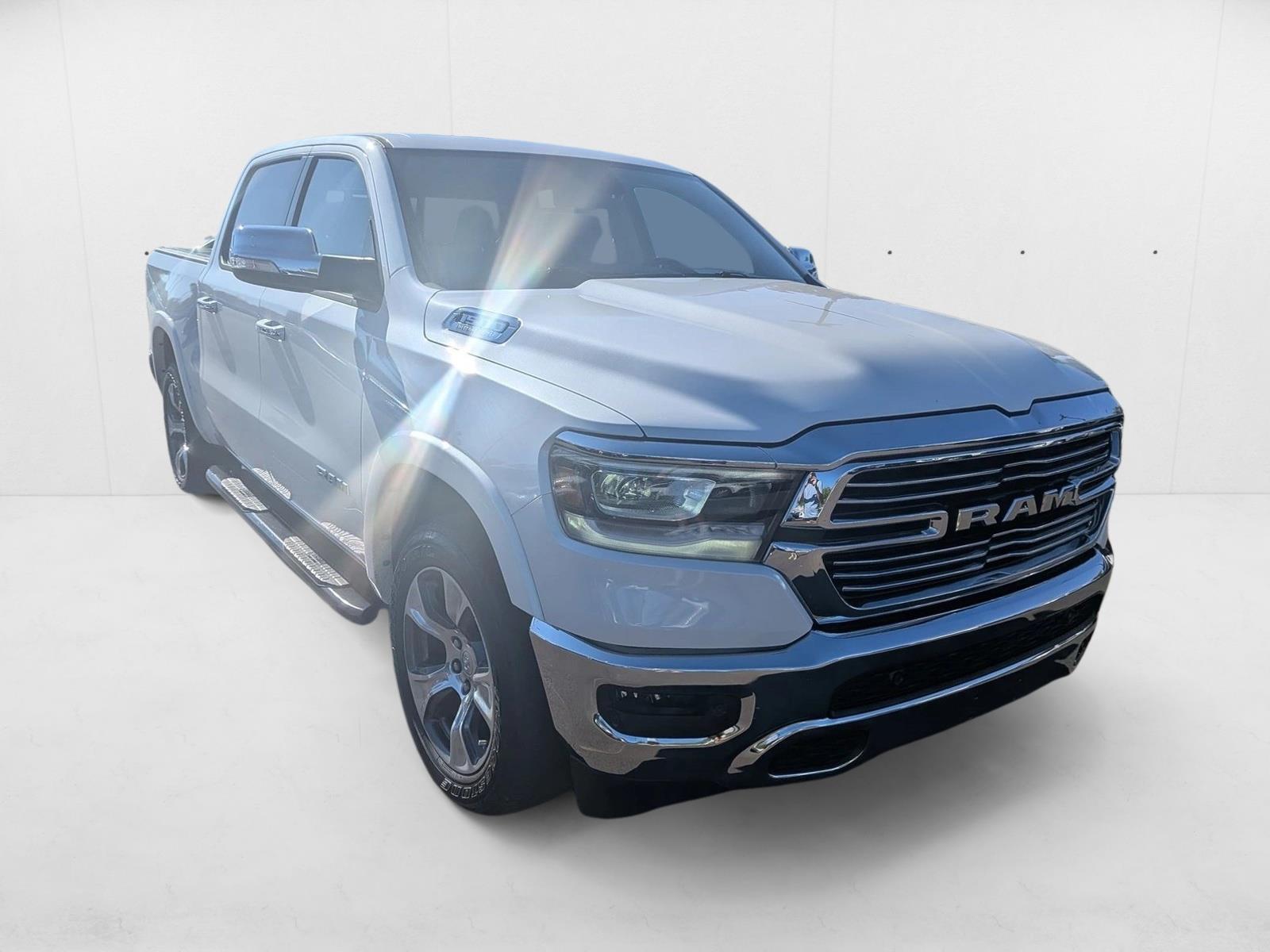 2020 Ram 1500 Laramie photo 3