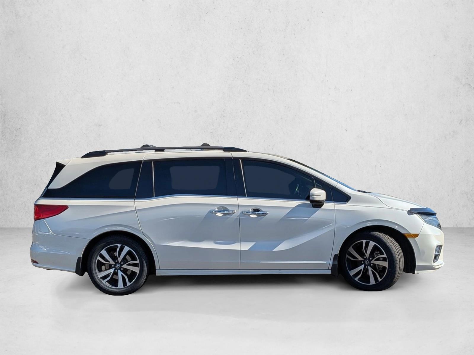 2018 Honda Odyssey Elite photo 4