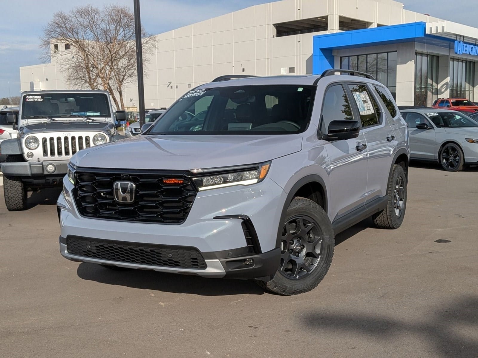 2025 Honda Pilot TrailSport's photo