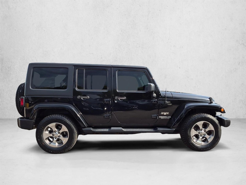 Used 2017 Jeep Wrangler JK Unlimited Sahara 4x4 SUV